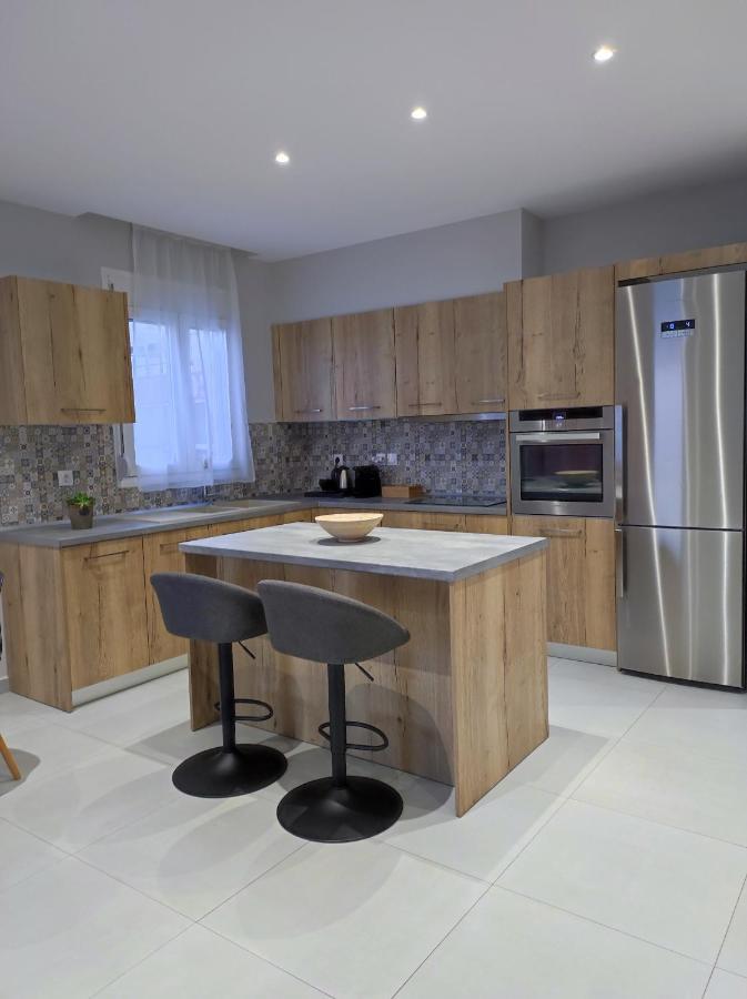 Nostalgia Apartment อาร์คานเยโลส ภายนอก รูปภาพ